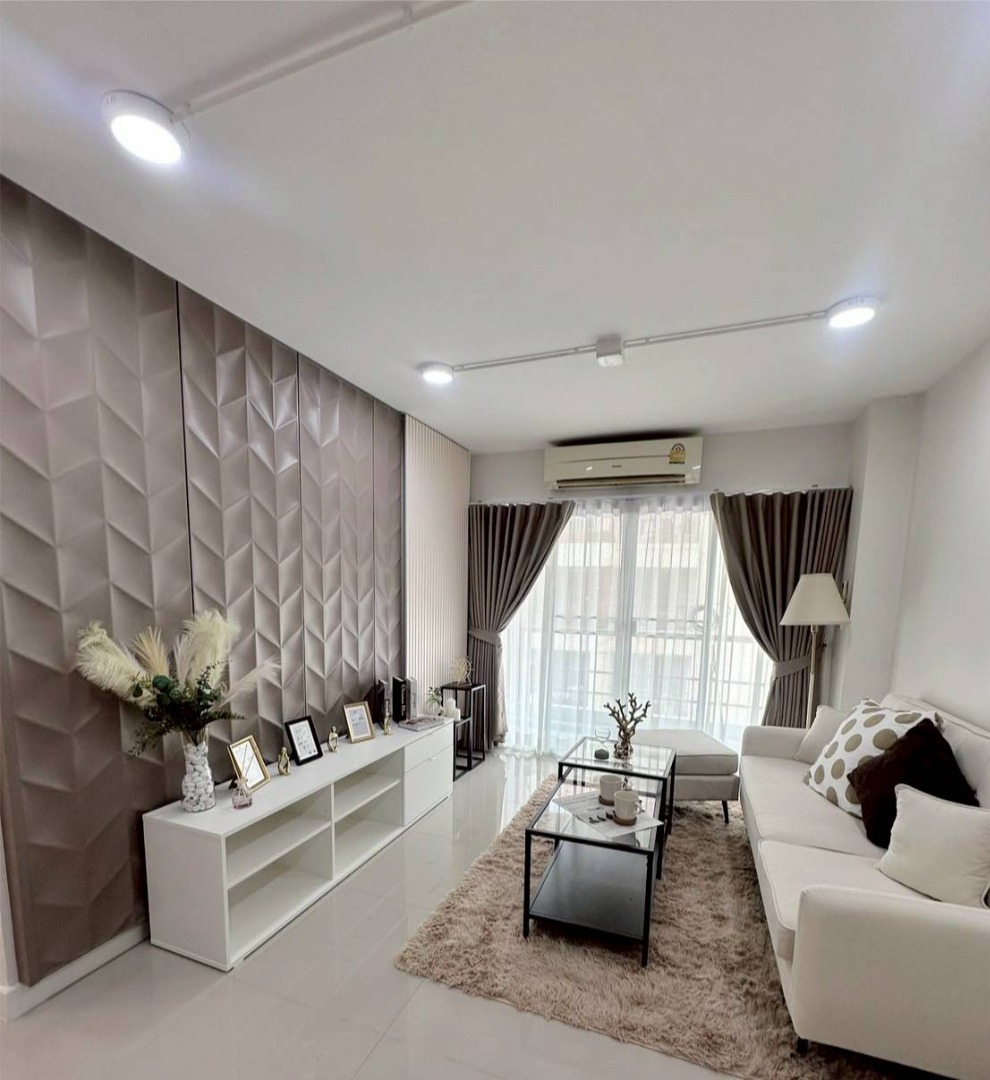 พรีเมียร์เพลส  พระราม 9 ห้องสวย แต่งพร้อมอยู่ ใกล้ห้าง the nine_Do789